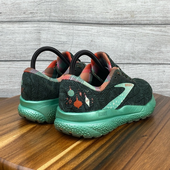 Brooks Ghost 16 Run Merry Christmas Green Running Shoe 1204071B389 Women’s 6.5 - Picture 5 of 13